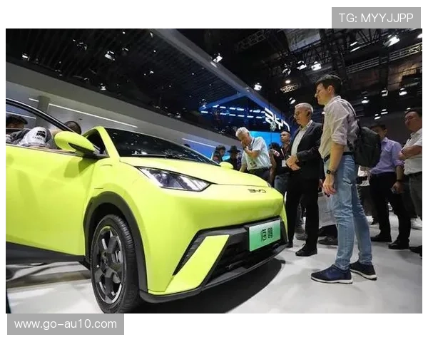 安全车退出后名次洗牌,诺里斯利用干净空气扩大优势 安全车退出后名次洗牌,诺里斯利用干净空气扩大优势