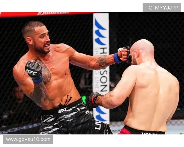 卡洛斯·普拉特斯次回合KO里昂·爱德华兹,UFC322表现惊艳 卡洛斯·普拉特斯次回合KO里昂·爱德华兹,UFC322表现惊艳
