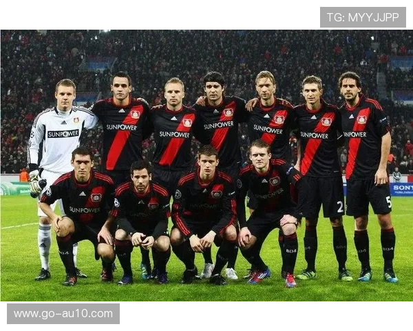 德甲俱乐部球迷文化探秘，南看台如何成为威斯特法伦第12人